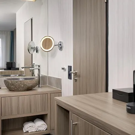 Der Valk Hotel 3*