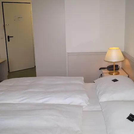 Отель Der Valk Spornitz