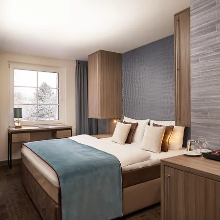 Отель Der Valk Spornitz