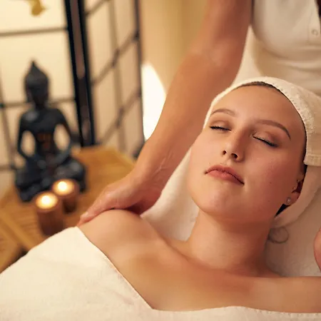 Отель Der Valk 3*