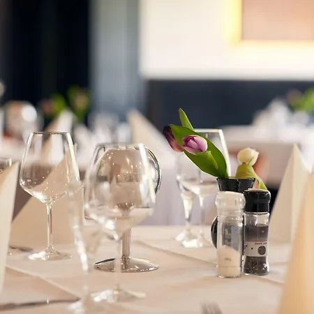 Отель Der Valk Spornitz