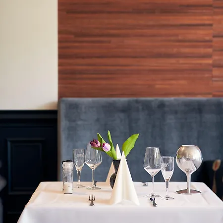 Der Valk Отель 3*