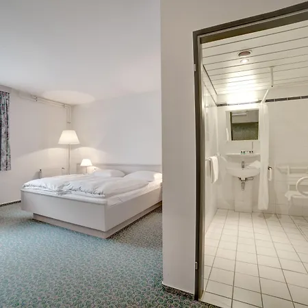 Der Valk Отель 3*